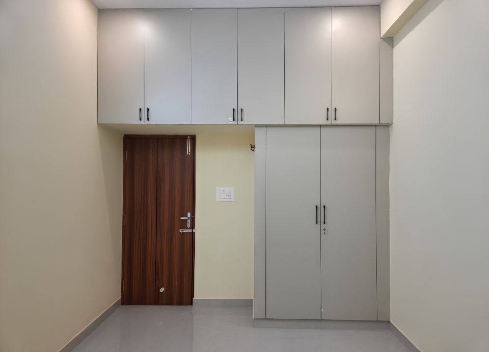 Custom wardrobe design planning by House Decors in Chennai
